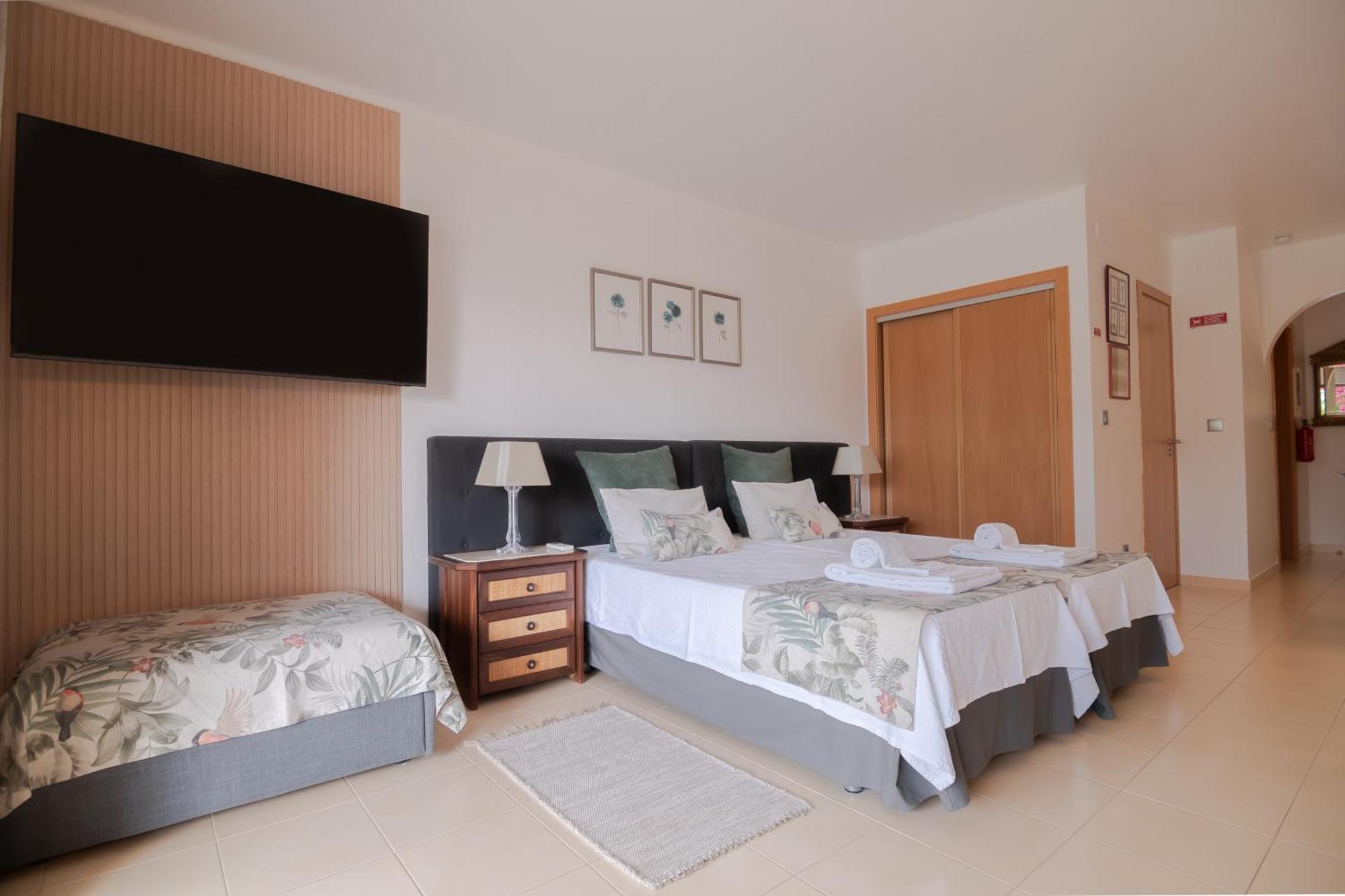 Seacoast Retreat With Pool And Beach Access By Drago Rentals Albufeira Exteriör bild